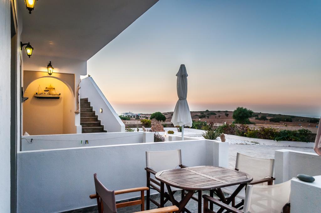 Agnanti View Hotel Pachaina Ngoại thất bức ảnh